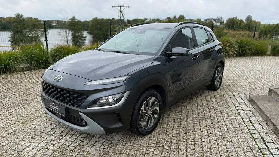 HYUNDAI Kona -
