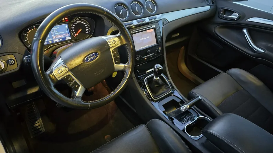 FORD S-MAX -