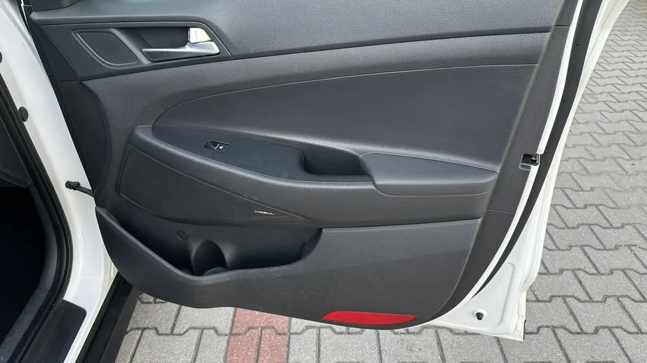 HYUNDAI Tucson -