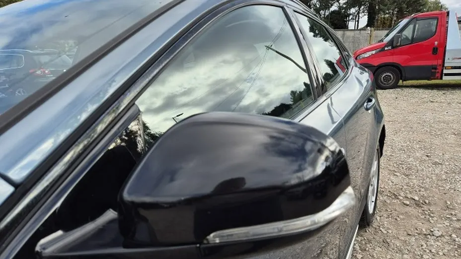 VOLVO V40 Cross Country -
