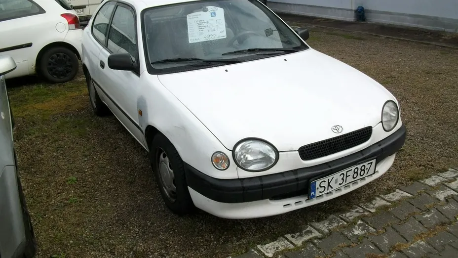 TOYOTA Corolla -