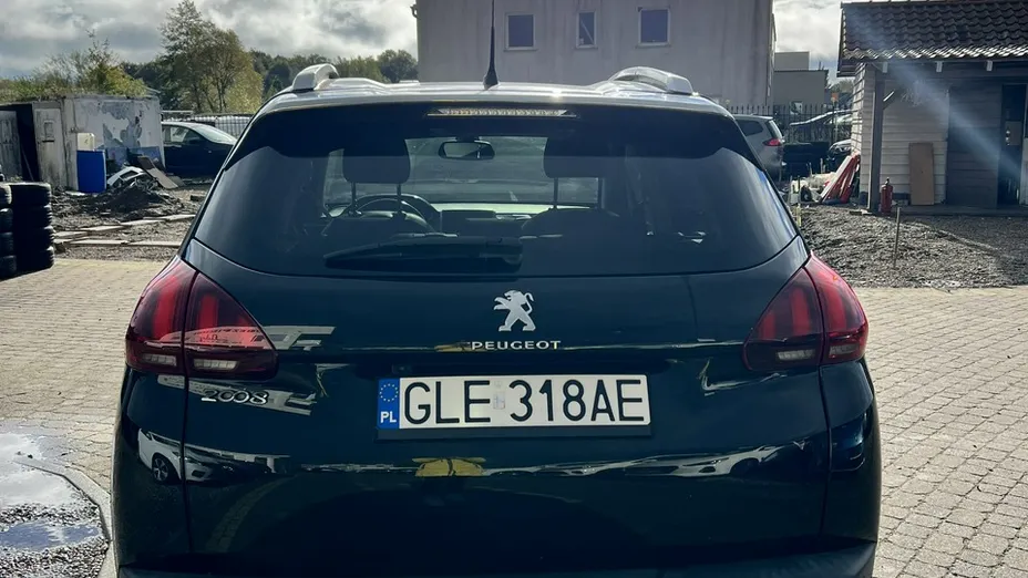 PEUGEOT 2008 -