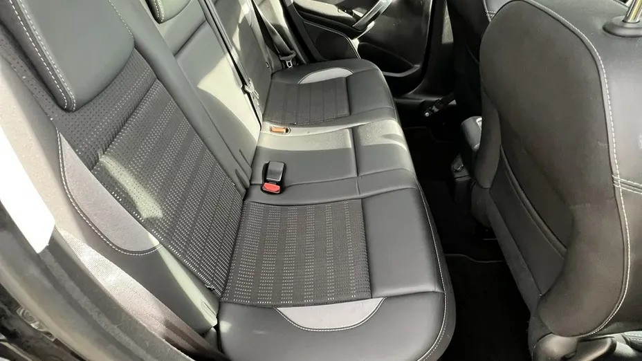 PEUGEOT 2008 -