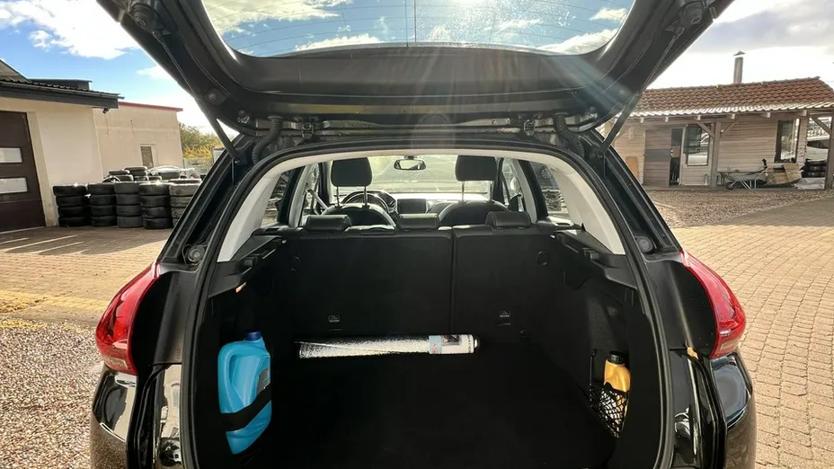 PEUGEOT 2008 -