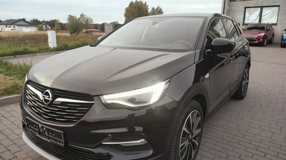 OPEL Grandland X -