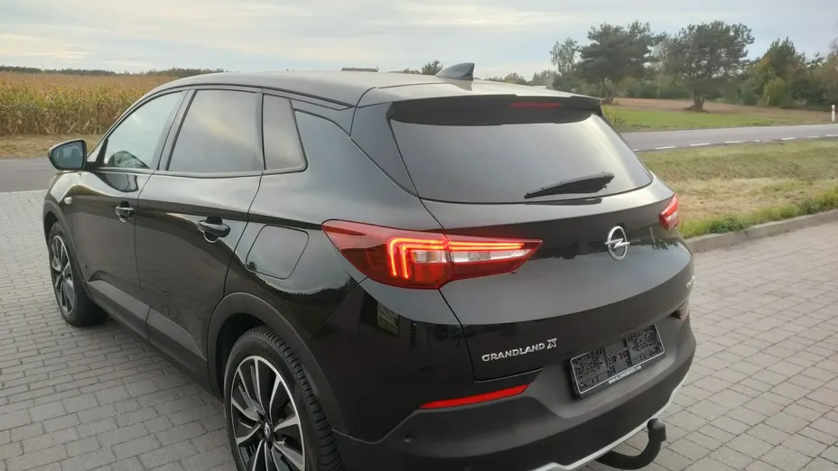 OPEL Grandland X -