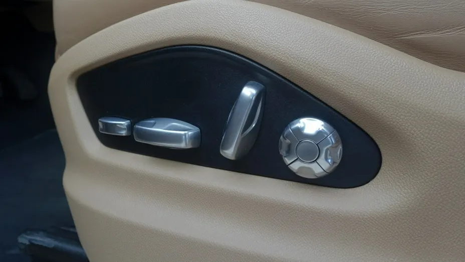PORSCHE Cayenne -