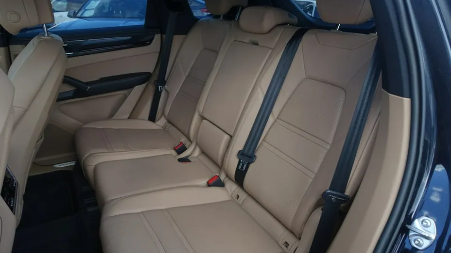 PORSCHE Cayenne -