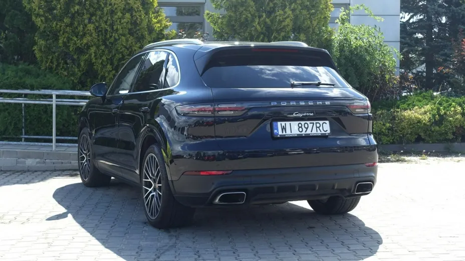 PORSCHE Cayenne -