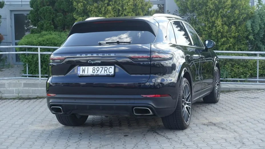PORSCHE Cayenne -