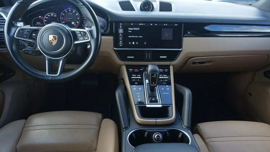 PORSCHE Cayenne -