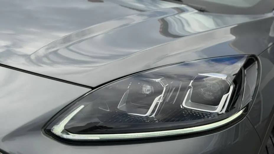 FORD Kuga -