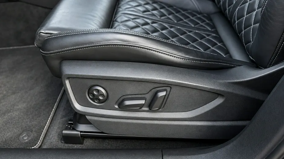AUDI Q5 -