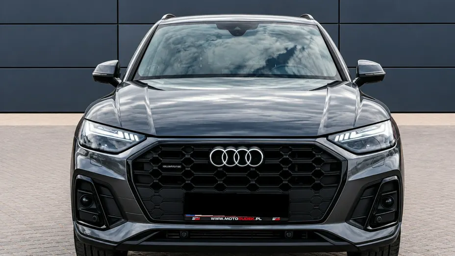 AUDI Q5 -