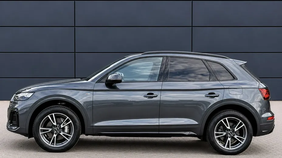 AUDI Q5 -