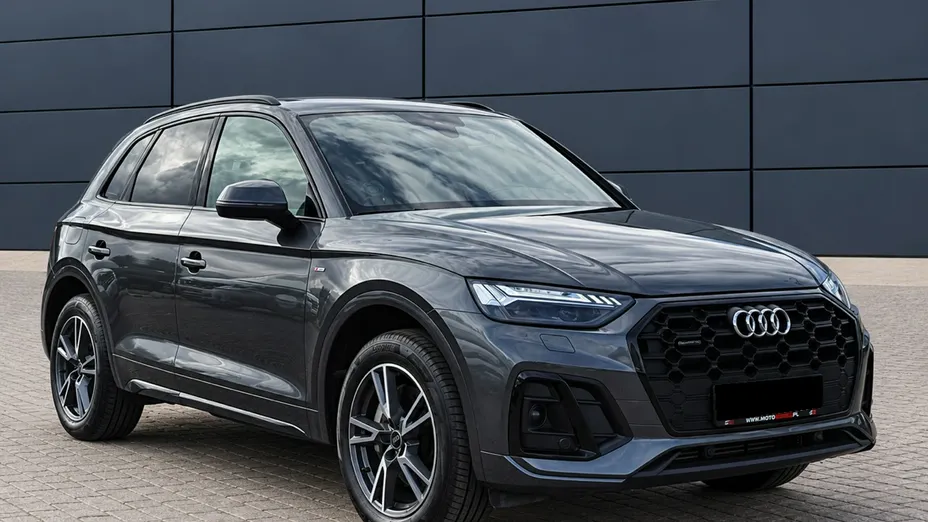 AUDI Q5 -