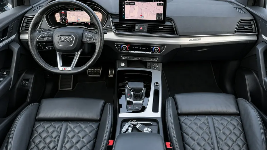 AUDI Q5 -