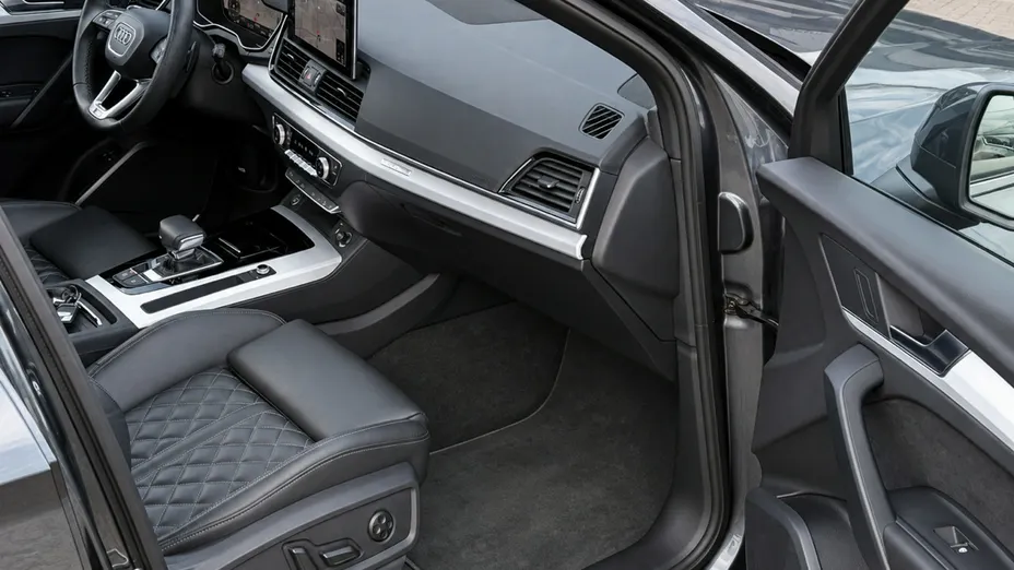 AUDI Q5 -