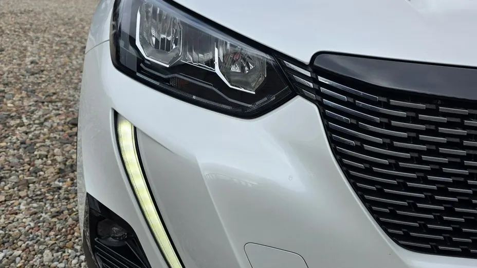 PEUGEOT 2008 -