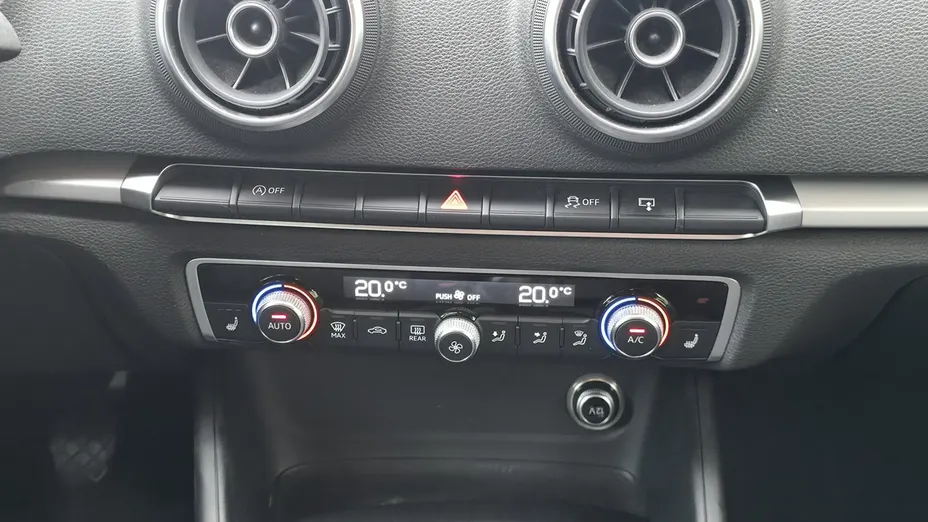 AUDI A3 Sportback -