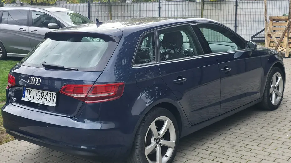 AUDI A3 Sportback -