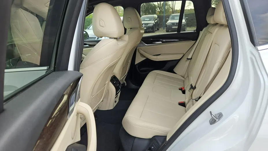BMW X3 -