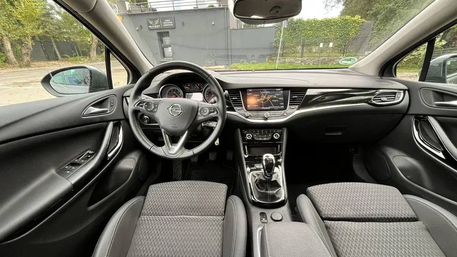 OPEL Astra -