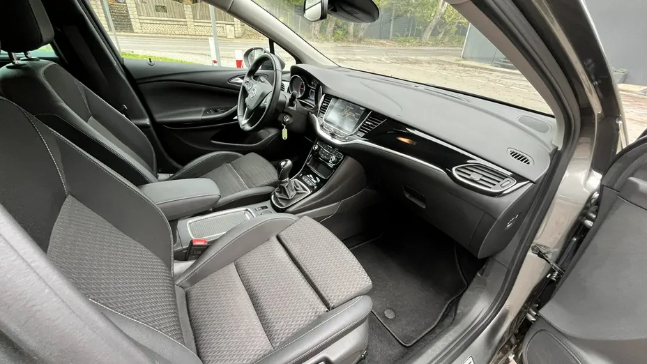 OPEL Astra -