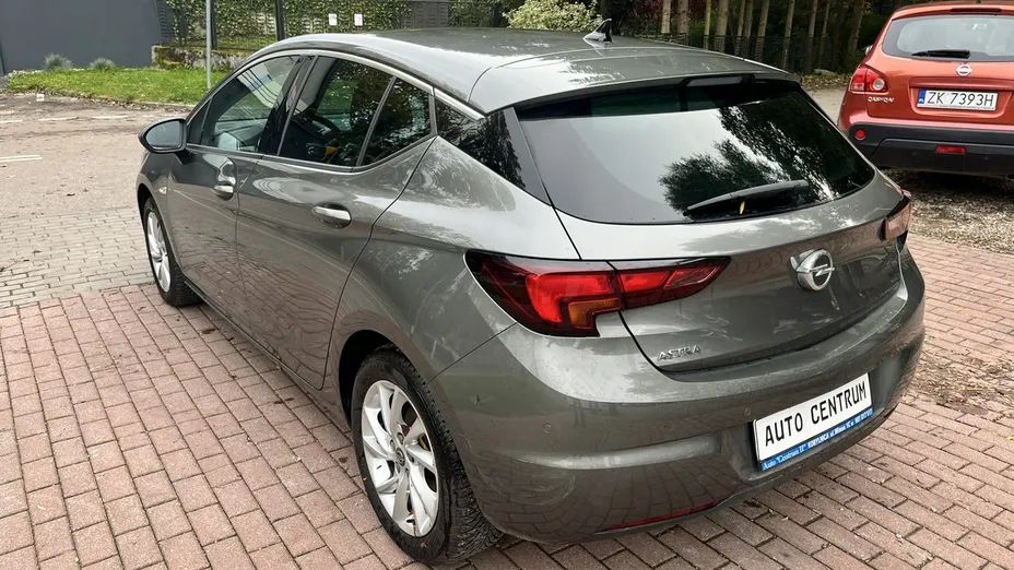 OPEL Astra -