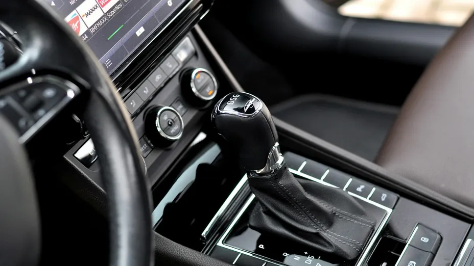 SKODA Superb -