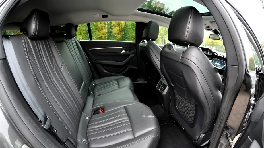 PEUGEOT 508 -