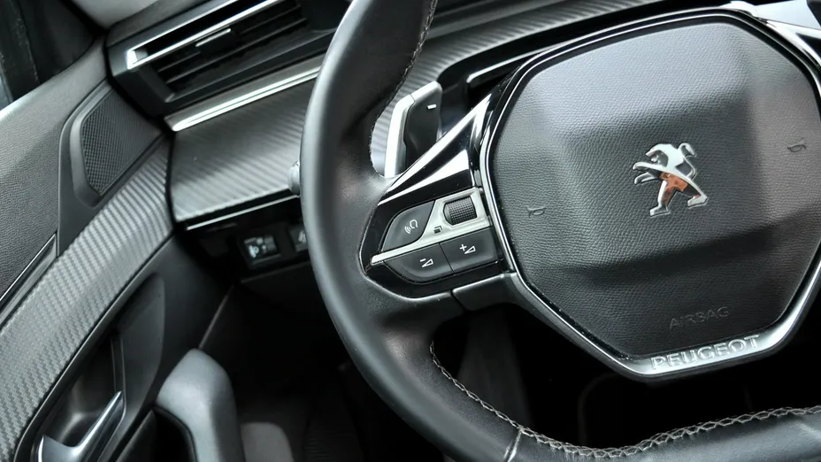 PEUGEOT 508 -