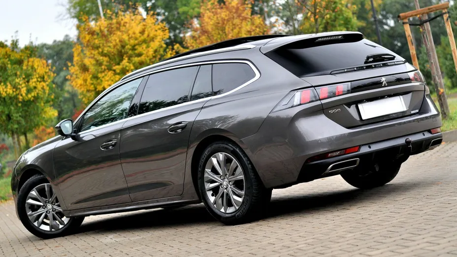 PEUGEOT 508 -