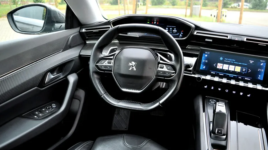 PEUGEOT 508 -