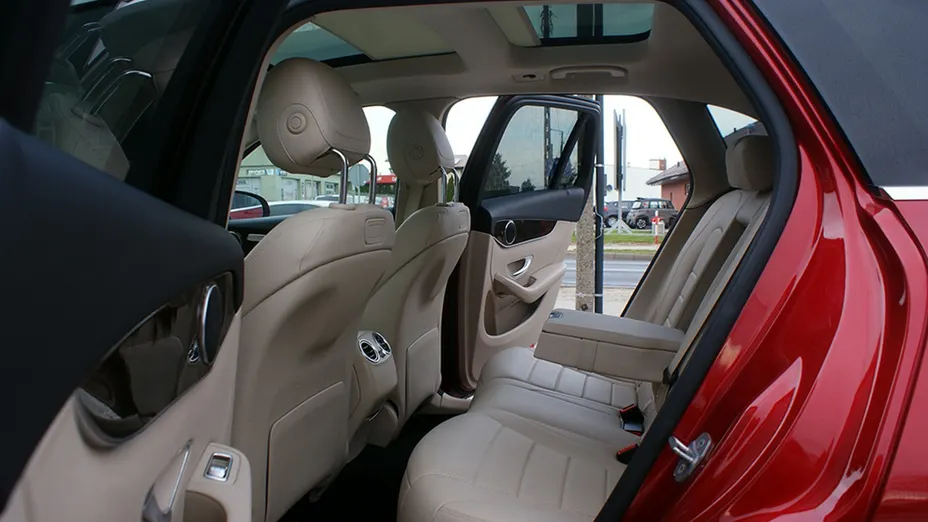 MERCEDES-BENZ GLC -