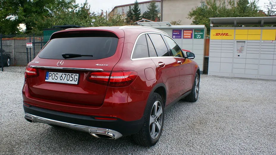 MERCEDES-BENZ GLC -