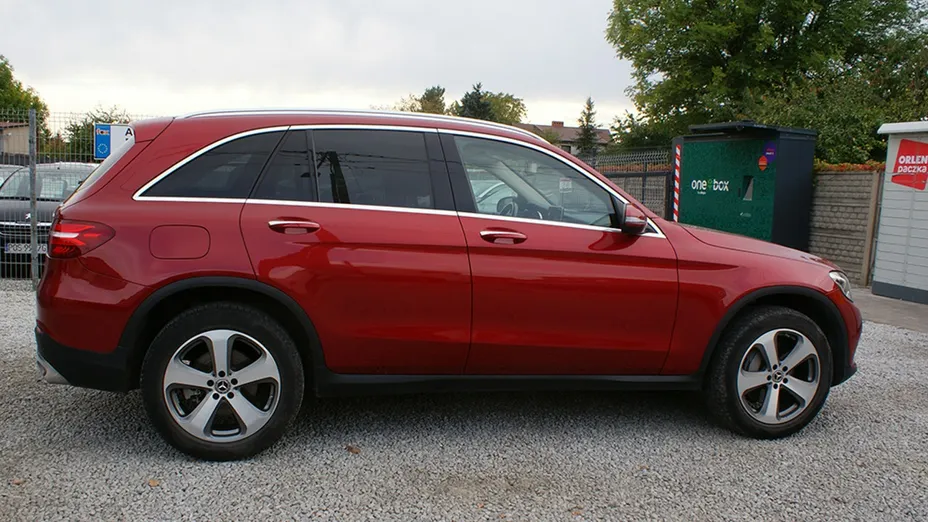 MERCEDES-BENZ GLC -