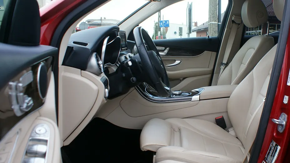MERCEDES-BENZ GLC -