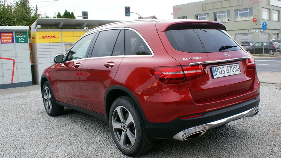 MERCEDES-BENZ GLC -
