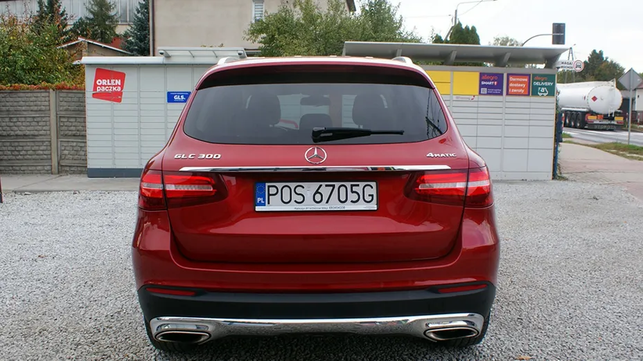 MERCEDES-BENZ GLC -