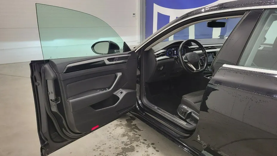 VOLKSWAGEN Arteon -
