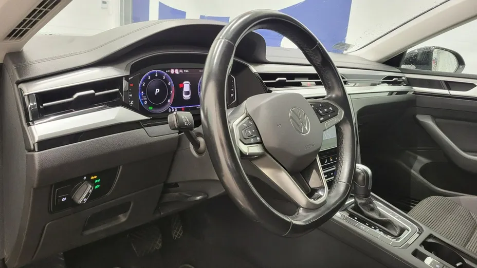 VOLKSWAGEN Arteon -