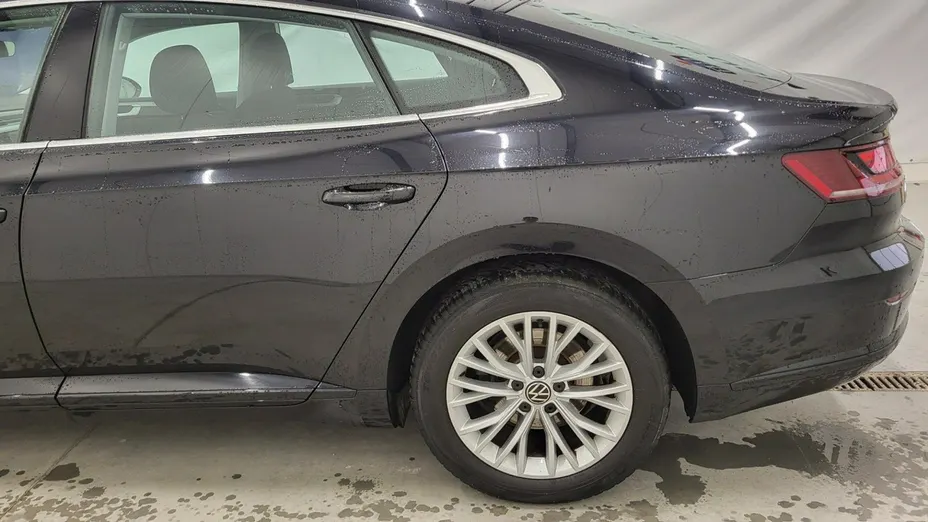 VOLKSWAGEN Arteon -