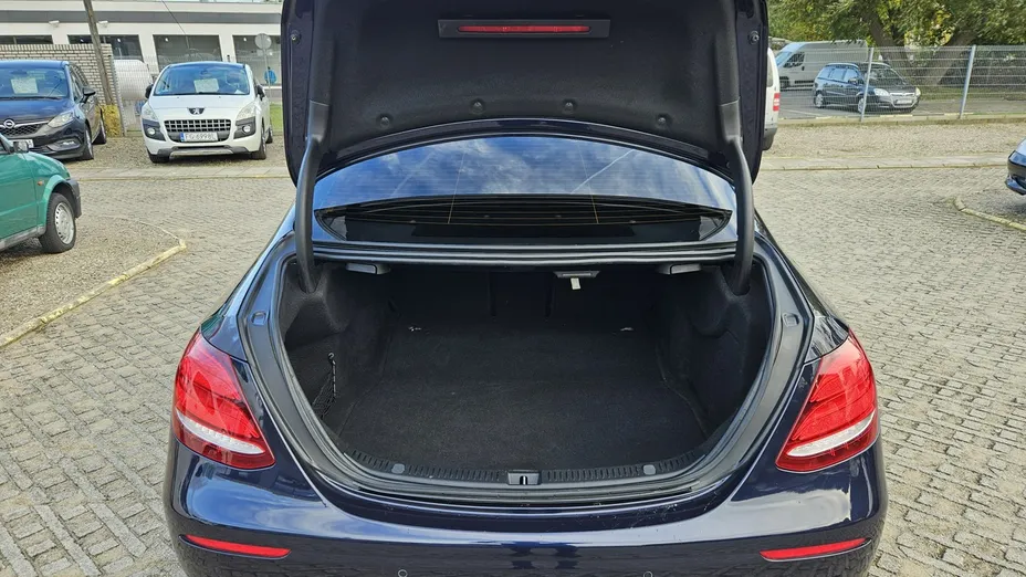 MERCEDES-BENZ E Klasa -