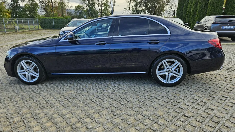 MERCEDES-BENZ E Klasa -