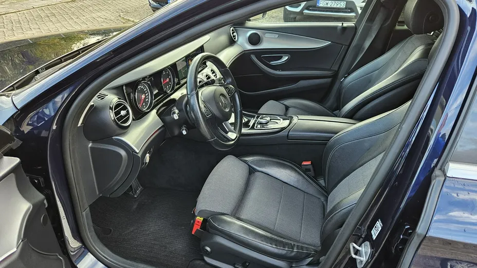 MERCEDES-BENZ E Klasa -