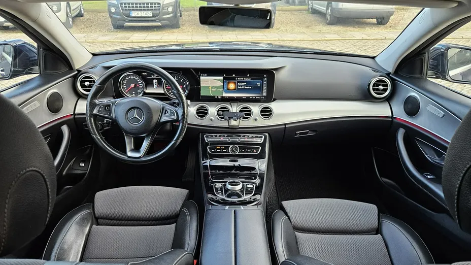 MERCEDES-BENZ E Klasa -