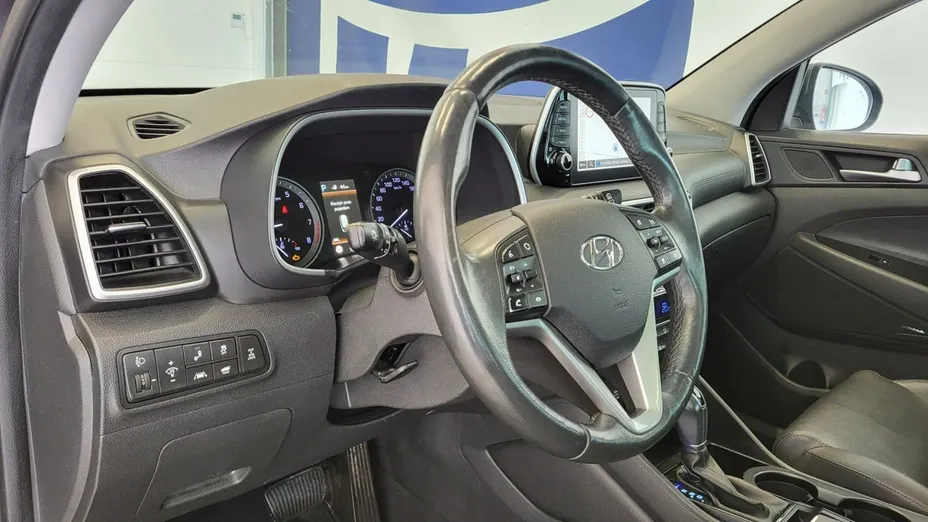 HYUNDAI Tucson -