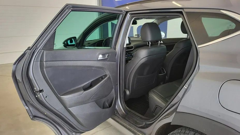 HYUNDAI Tucson -