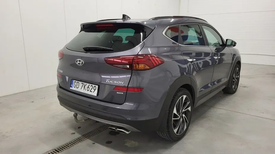 HYUNDAI Tucson -